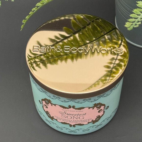 BBW Sweetest Song Bath & Body Works 3 Wick Candle - Picture 4 of 10